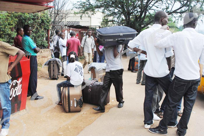 Université du Burundi : les étudiants rentrent, après la décision ministérielle de les renvoyer pour une nouvelle inscription ©Iwacu