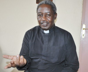 Abbé Jean Bosco Nintunze, secrétaire général de la Caritas Burundi ©Iwacu