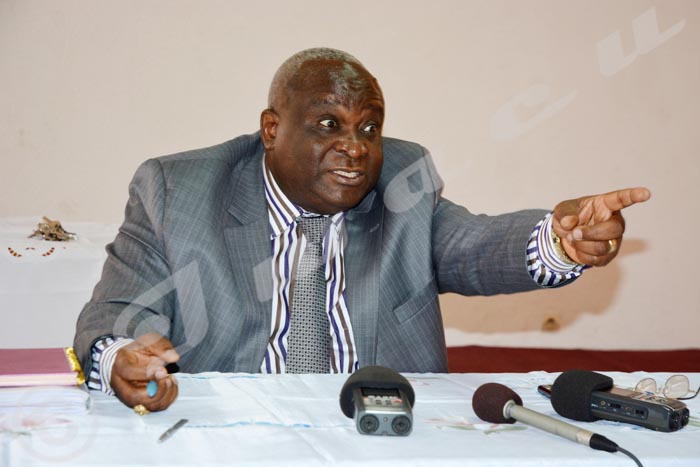 Mardi, 29 juillet 2014 - "Loin de moi la division du parti de Melchior Ndadaye", déclare Domitien Ndayizeye, ancien président de la République après la mesure de le suspendre du Frodebu  ©E.N/Iwacu