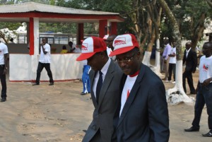 Parmi les personnalités, Gaston Sindimwo sécrétaire général du parti reconnu par le gouvernement et André Ndayizamba, député uproniste ©Iwacu