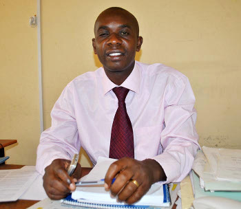 Jérémie Yogoza, conseiller juridique chargé du contentieux à la direction des Titres Fonciers ©Iwacu