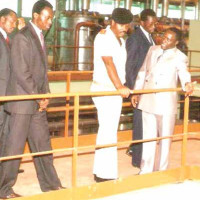 Inauguration de la Sosumo par la Major Pierre Buyoya, une initiative du régime Micombero réalisée par la deuxième République du
Colonel Jean-Baptiste Bagaza ©Iwacu