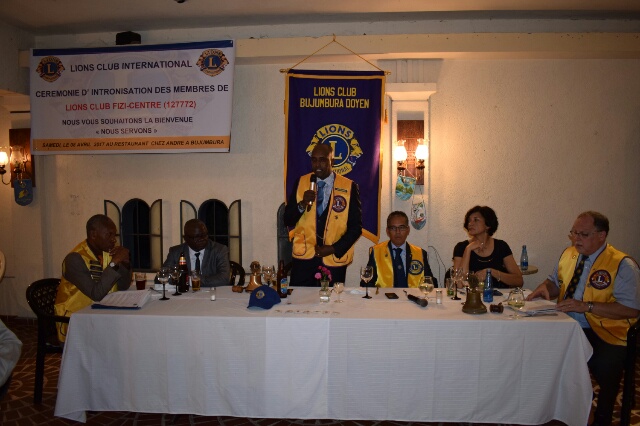 Le Lion Christian Simbananiye, président du Lions Club Bujumbura Doyen, prononçant son mot d’accueil aux invités
