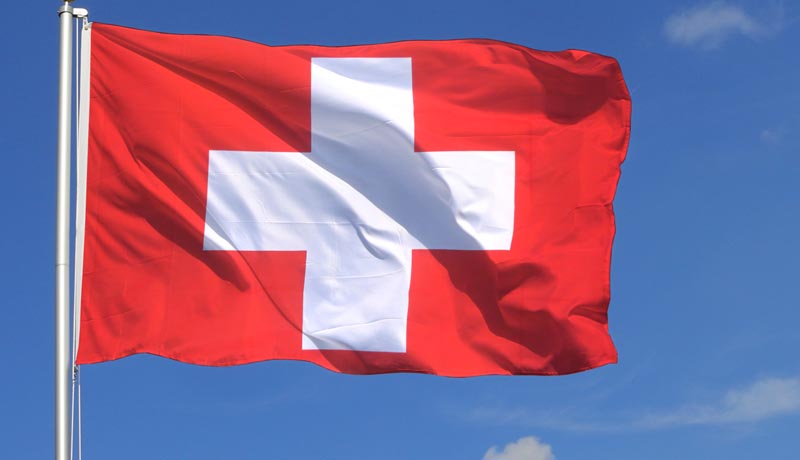 Référendum constitutionnel : la Suisse inquiète