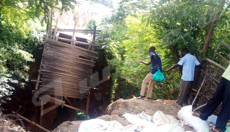 Musaga : Pont Kinanira-Kamesa s’est effondré, les usagers indignés