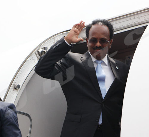 Du 18 au 19 février, Mohamed Abdoulahi, président somalien a effectué une visite au Burundi.Départ 