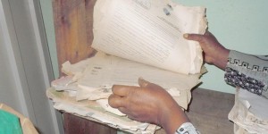 Les archives, parent pauvre de l'administration