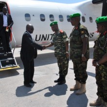 Arrivée du nouveau Commandant en chef des forces armées de l'Amisom, le Lt-Gnrl Silas Ntigurirwa. Une photo d'©Iwacu