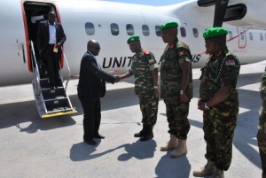 Arrivée du nouveau Commandant en chef des forces armées de l'Amisom, le Lt-Gnrl Silas Ntigurirwa. Une photo d'©Iwacu