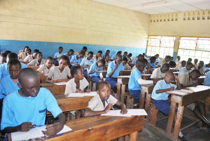 Students doing the national test 
