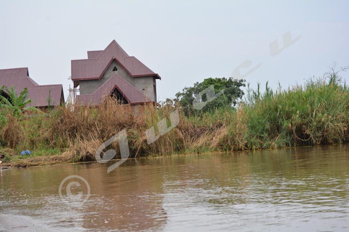 Wetlands nearby the Tanganyika Lake threatened by the urbanization 