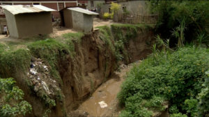 Houses near the ravine risk collapsing 