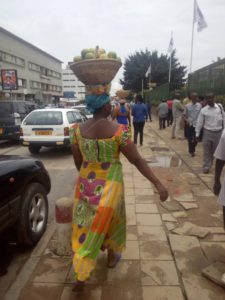 Saleswomen in Bujumbura city center say they work in difficult conditions. 