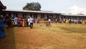 Long queues of voters at “Kibanguiste” polling station in Mutakura neighborhood, Bujumbura 