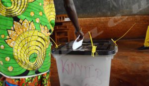 People are voting the constitutional referendum in Ngozi province on May 17, 2018.