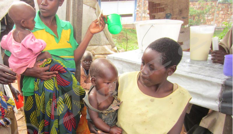 Children suffering from malnutrition from Kirundo receiving food assistance