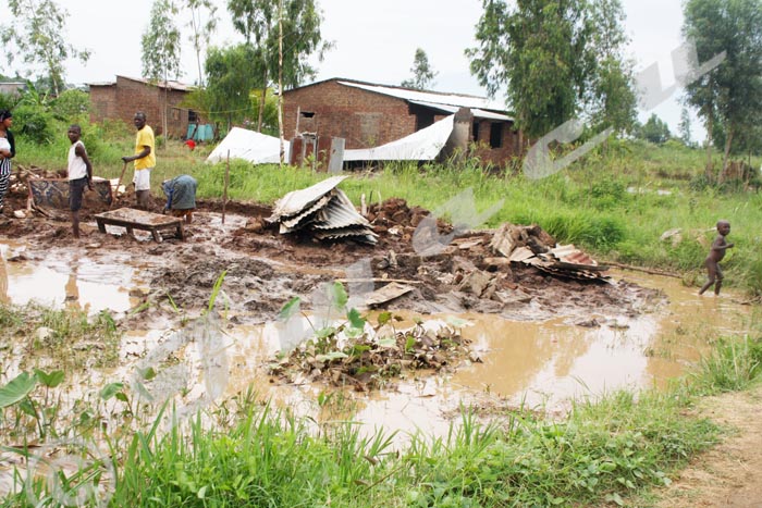 Des maisons effondrées à Buterere