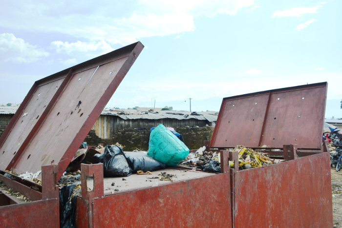 Un des bacs à déchets au marché de Jabe ©Iwacu