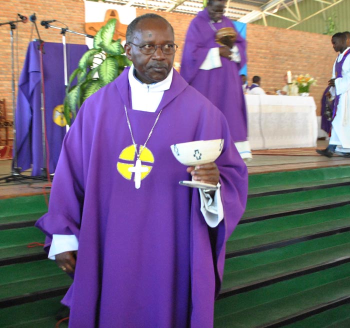 Ce communiqué, daté du 4 mars, a été lu par Mgr Gervais Banshimiyubusa, évêque du diocèse de Ngozi et président de la CECAB.