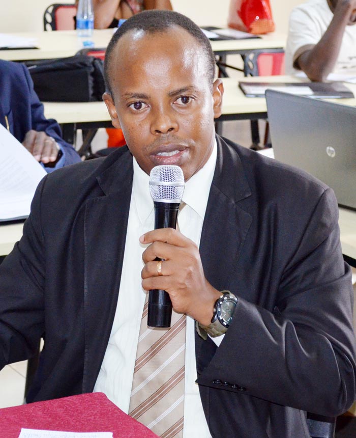 Aimé Nkurunziza, président de la commission des affaires politiques, administratives, des relations extérieures et de la communauté est-africaine à l’Assemblée Nationale ©Iwacu