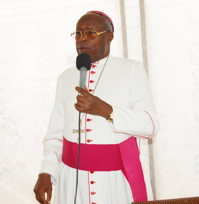 Mgr Evariste Ngoyagoye : « les Burundais ont convenu sans aucune ambigüité que toute personne élue pour diriger le Burundi ne peut aller au-delà de deux mandats de cinq ans chacun. » ©Iwacu