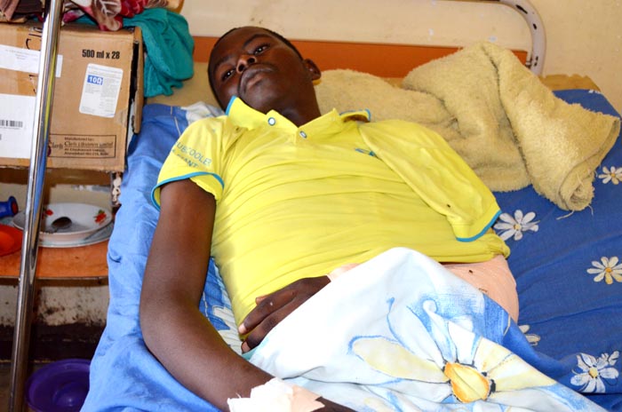 Emmanuel Nkurunziza, atteint d’une balle perdue au bras gauche