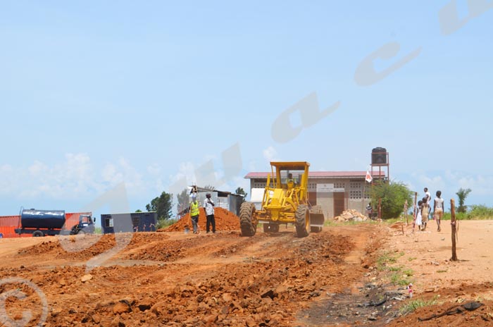 A Ruziba, les machines de Getra effectuent des activités de terrassement.