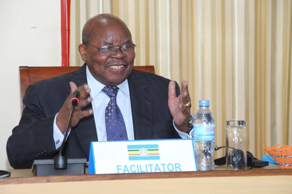 Benjamin Mkapa : «Ceux qui ne sont pas venus auraient pu apporter une contribution positive au processus»