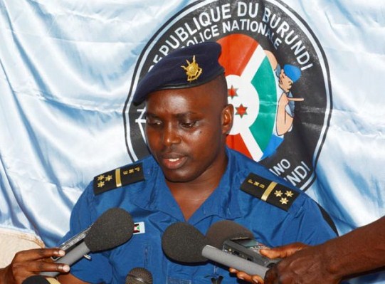 Pierre Nkurikiye : «Les enquêtes sont en cours pour sauver la vie de cet officier» 