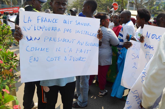 Une manifestation a été organisée par le pouvoir, le lendemain de l’adoption de cette résolution.