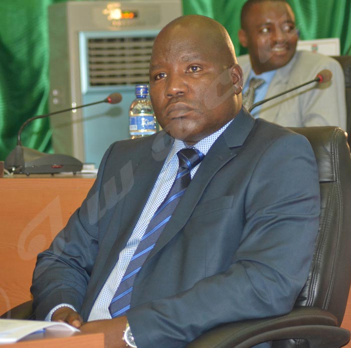Adolphe Banyikwa : « Pourquoi serait-il le seul à être persécuté alors qu’il est gardé par des hommes payés par le gouvernement ? »