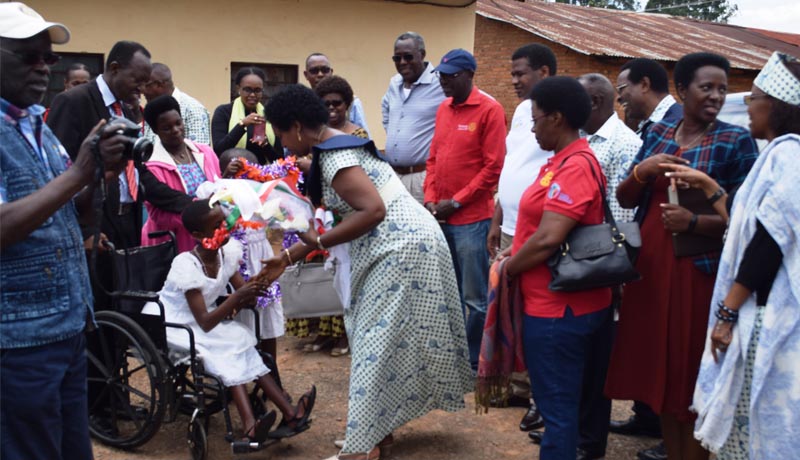 Rotary Club Bujumbura Doyen vole au secours des enfants handicapés de Mutwenzi