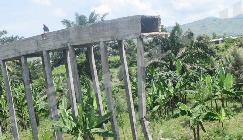 Barrage de Kajeke en ruine