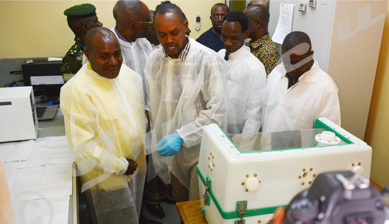 Le 2ème vice-président du Burundi visite les activités de préparation à la riposte contre la maladie à virus  Ebola