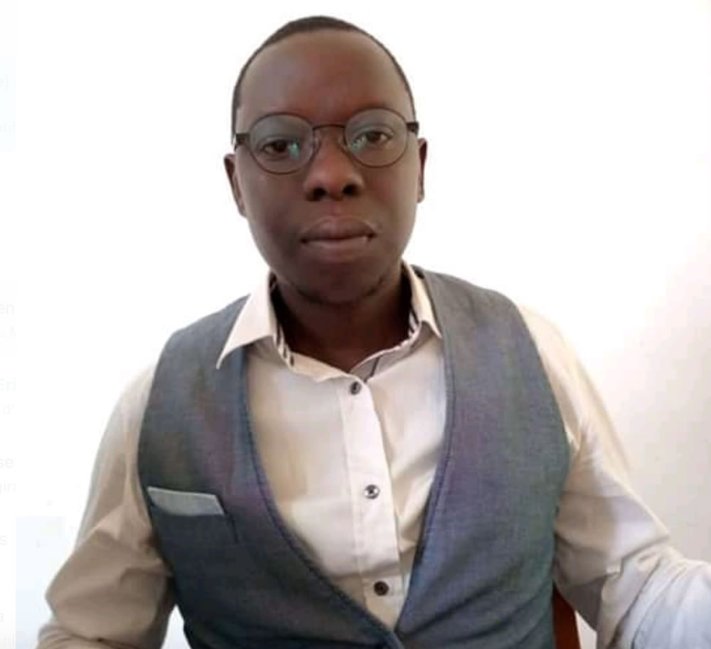 Professeur Eric Ndayisaba