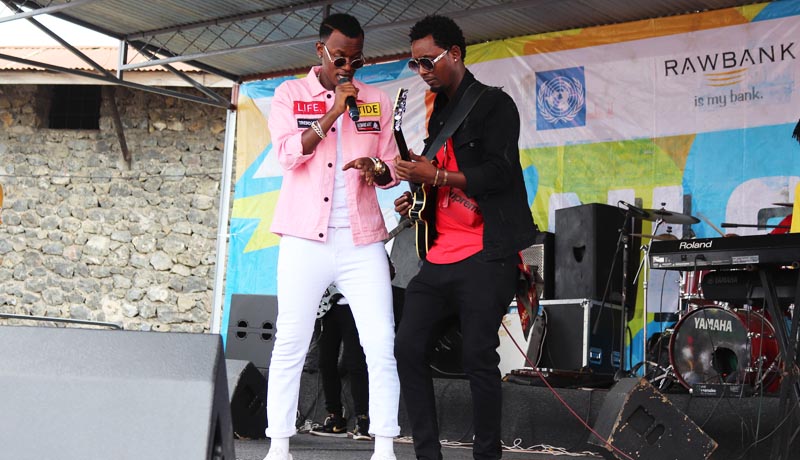 Musique Andy Mwag, sur les traces de Canjo Amisi et Niky Dave