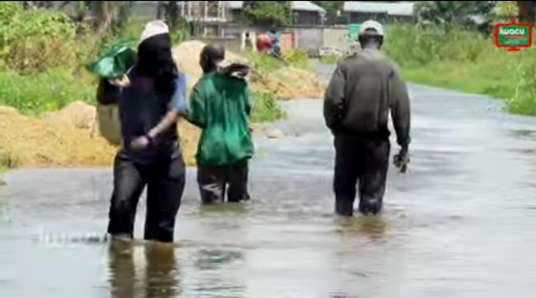 La montée des eaux du lac Tanganyika : des villas inondées