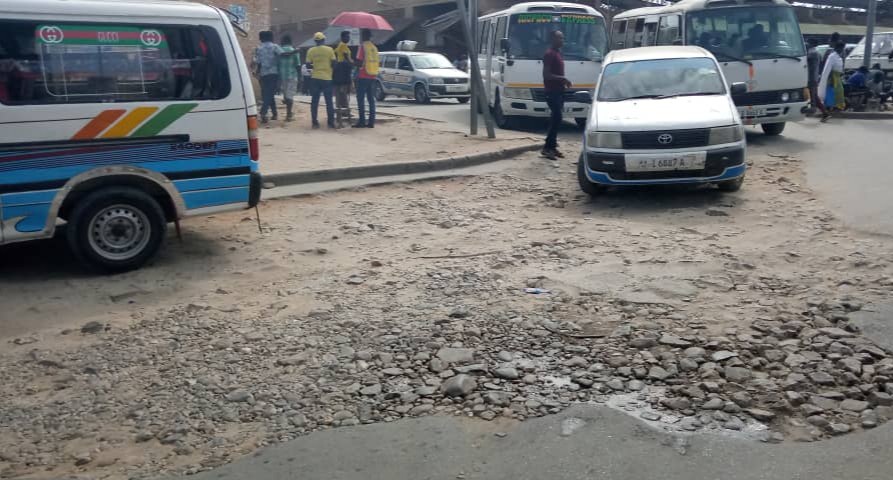 Le parking des bus desservant le sud de la ville de Bujumbura se détériore