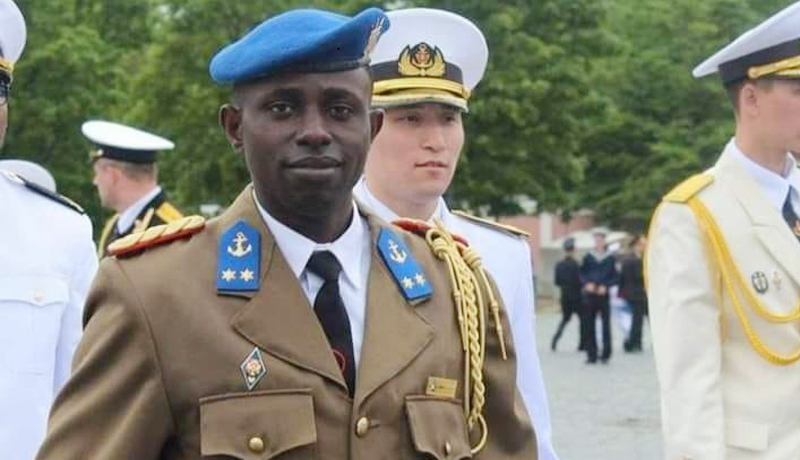 Un officier de la marine retrouvé mort chez lui à Carama