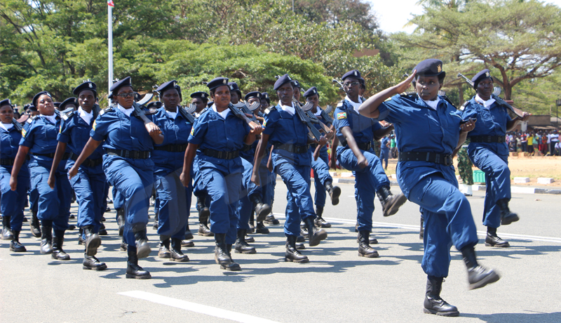 Le nombre des femmes recrues dans la police en baisse