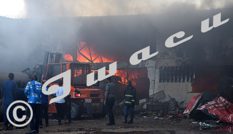 Incendie au quartier asiatique : des stocks de motos et tricycles et de médicaments partis en fumée