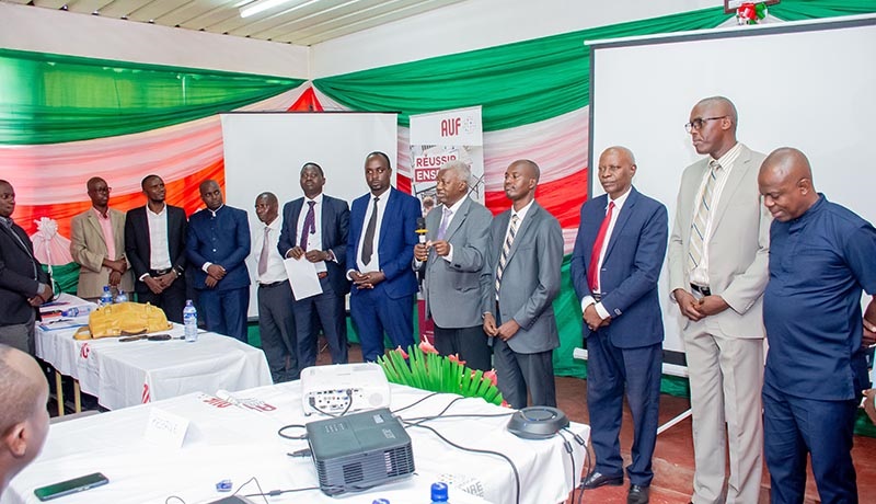 Burundi : Le concours « Ma Thèse en 180 Secondes » pour valoriser  la recherche s’achève  à Bujumbura
