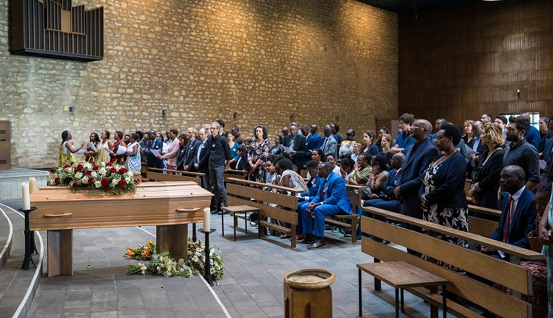 Hommage au Pr Gérard Birantamije