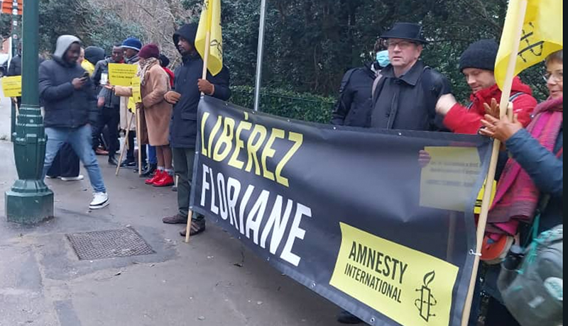 Mobilisation pour Floriane Irangabiye devant l’ambassade du Burundi en Belgique