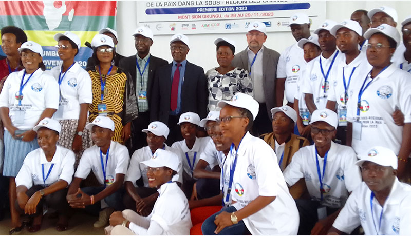 Colloque sous-régional « Jeunesse pour la paix », un événement salué