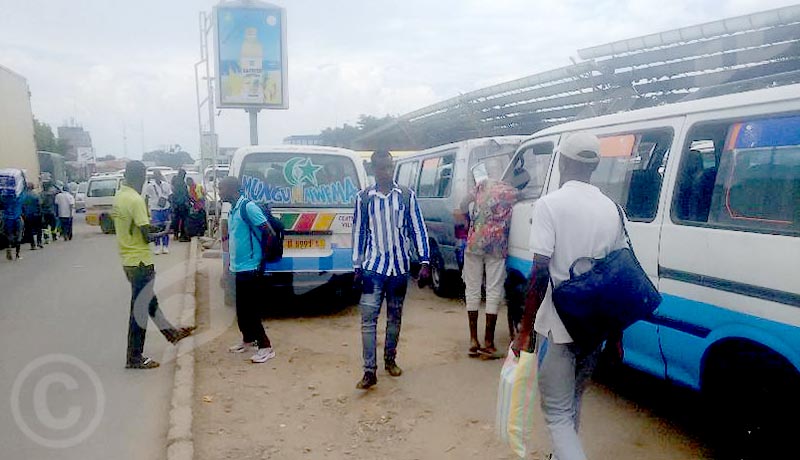 Mairie de Bujumbura : De vieux minibus inconfortables