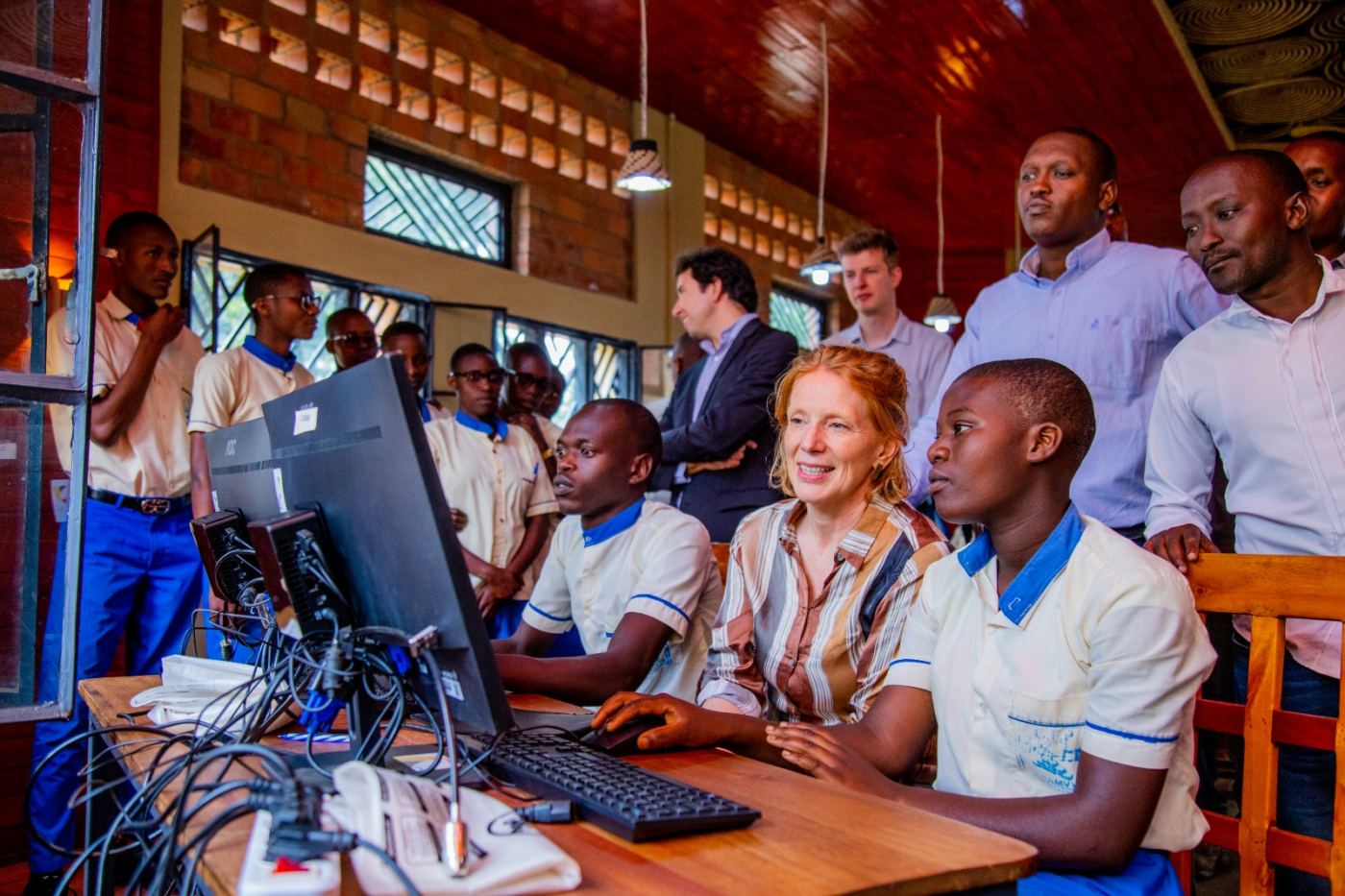 Visite de la DG de la Coopération au Développement de Belgique dans les zones d’intervention de Enabel à Muramvya